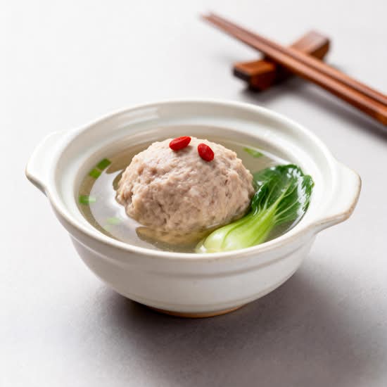Steamed Pork Meatball in Clear Broth 清炖狮子头